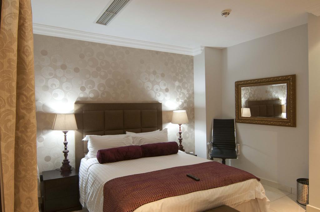 L'Eola Suites Abuja Rom bilde