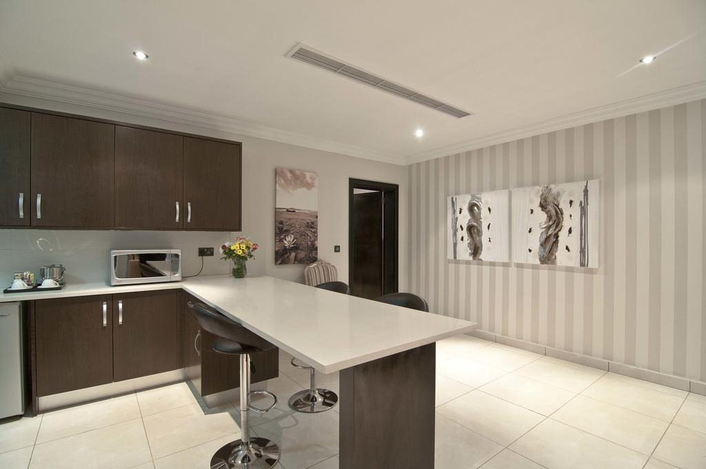 L'Eola Suites Abuja Rom bilde
