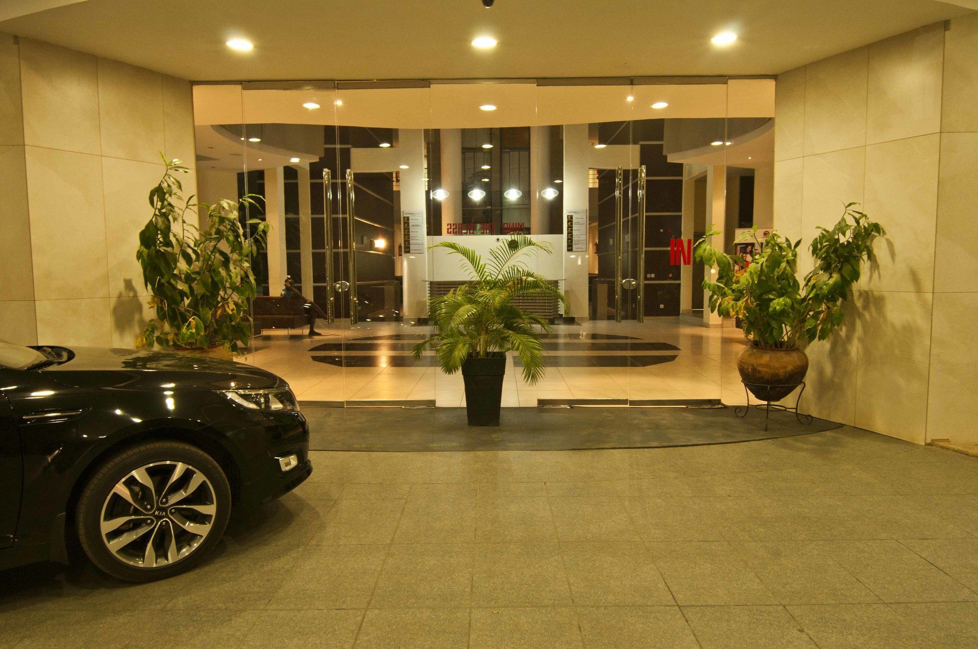 L'Eola Suites Abuja Eksteriør bilde